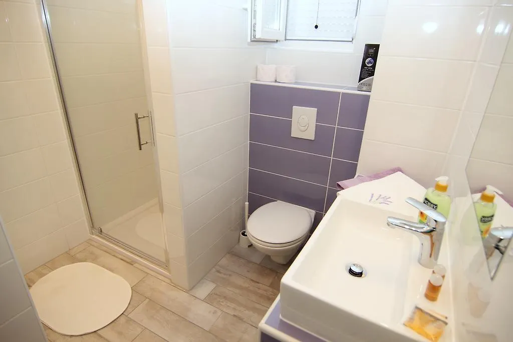 Apartment Villa Franci Pag Town